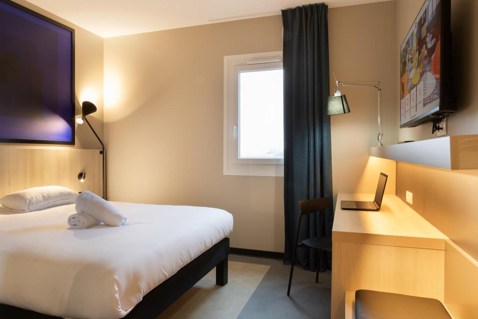 Ibis Douai Dechy Hotel Exterior photo